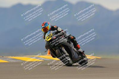 media/Sep-11-2022-SoCal Trackdays (Sun) [[81b7e951af]]/Turn 9 (930am)/